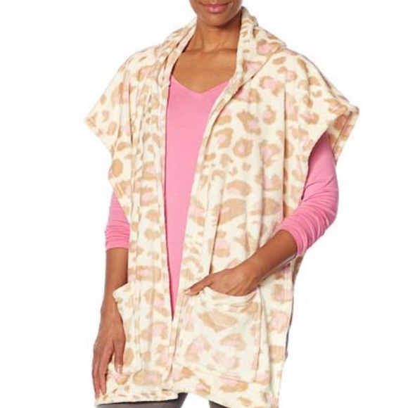 Cheetah Hooded Animal Wrap Open Blanket Wearable Soft & Cozy Shawl Throw OS New - Picture 3 of 13